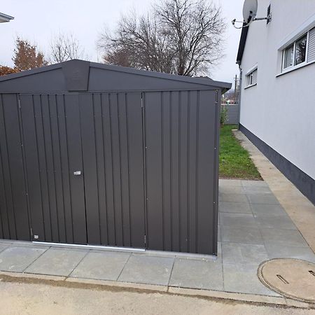 Exklusive Fw Mit 3 Sz Und Grosser Terrasse Граткорн Экстерьер фото