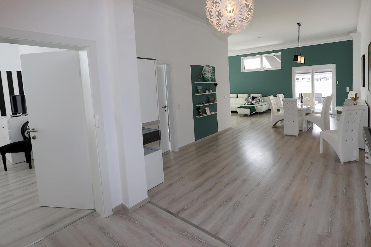 Exklusive Fw Mit 3 Sz Und Grosser Terrasse Граткорн Экстерьер фото