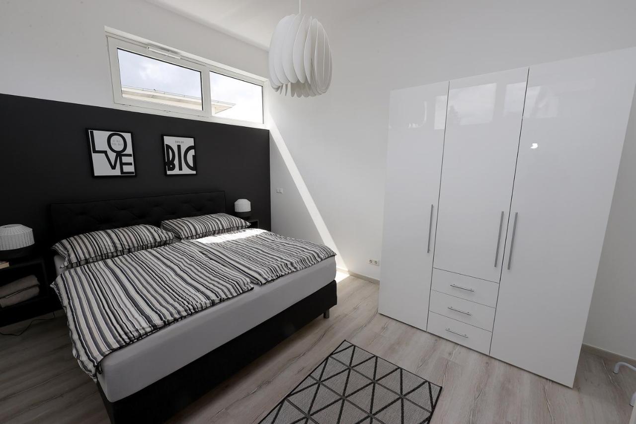 Exklusive Fw Mit 3 Sz Und Grosser Terrasse Граткорн Экстерьер фото