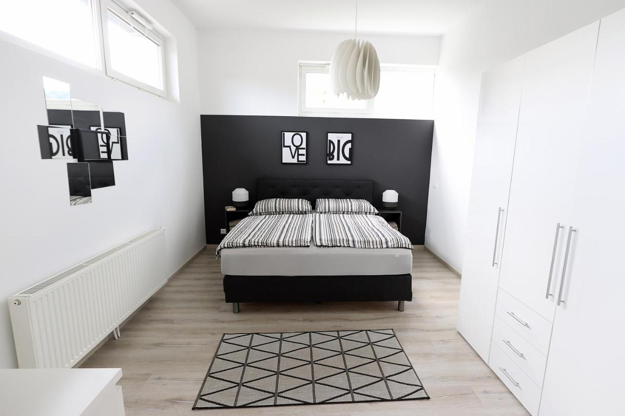Exklusive Fw Mit 3 Sz Und Grosser Terrasse Граткорн Экстерьер фото