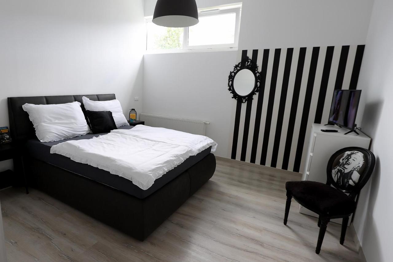 Exklusive Fw Mit 3 Sz Und Grosser Terrasse Граткорн Экстерьер фото